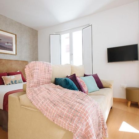 Hostly Acetres 2A-Penthouse In City Center-Fibre-Parking Opt 塞维利亚 外观 照片