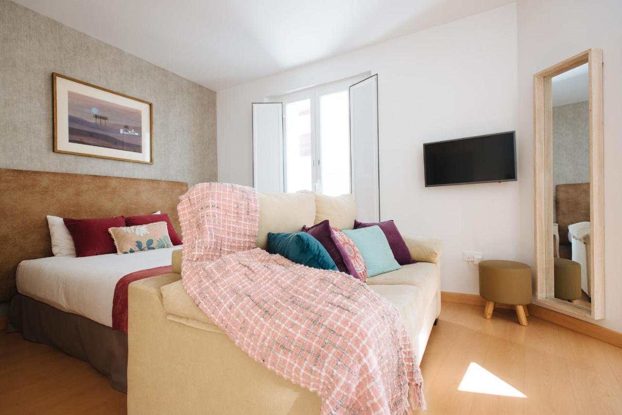 Hostly Acetres 2A-Penthouse In City Center-Fibre-Parking Opt 塞维利亚 外观 照片