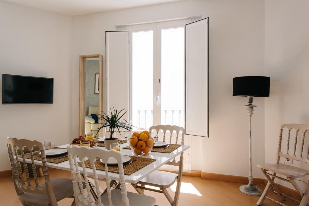 Hostly Acetres 2A-Penthouse In City Center-Fibre-Parking Opt 塞维利亚 外观 照片